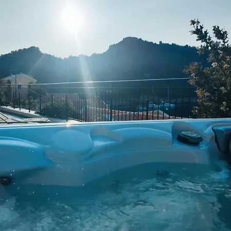 Dionos With Jacuzzi