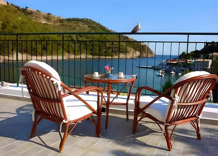 Dionos With Jacuzzi * Asos