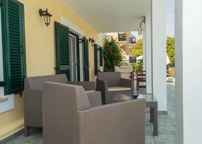 Holiday home Dionos With Jacuzzi