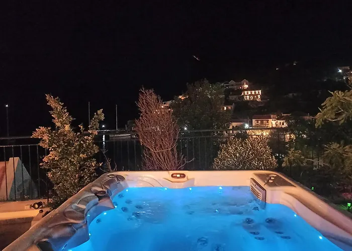 Dionos With Jacuzzi *