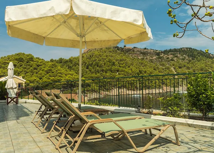 Dionos With Jacuzzi *