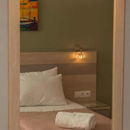 度假居 Dionos With Jacuzzi 阿索斯