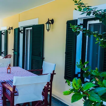 Dionos With Jacuzzi 阿索斯