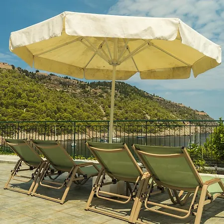 Dionos With Jacuzzi * 阿索斯